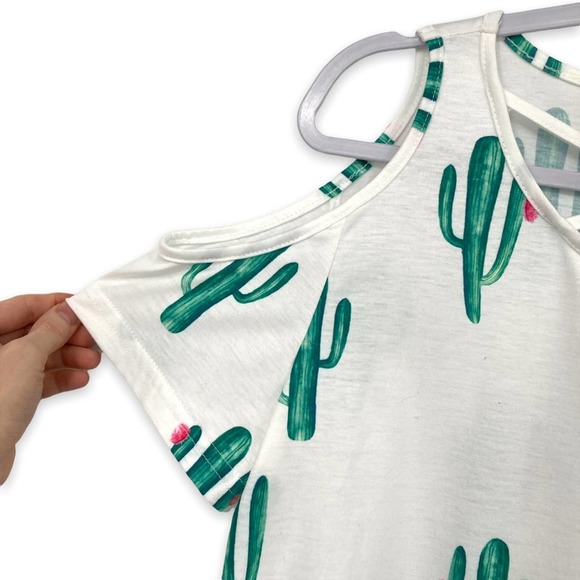 Cold Shoulder Short Sleeve Cactus T-shirt - Picture 5 of 7